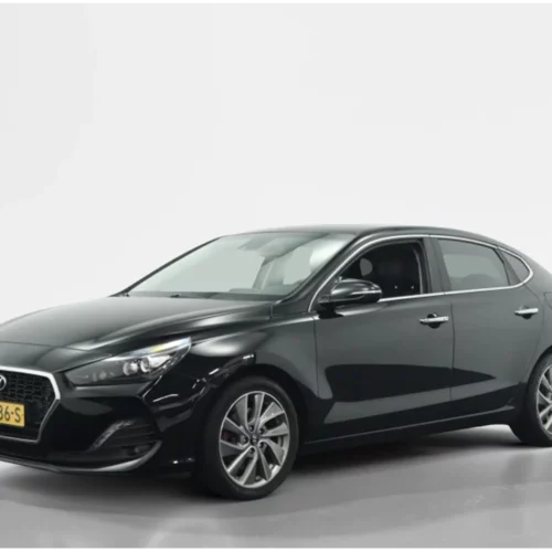 Hyundai i30 -Fastback 1.0 T-GDI Premium | Tow bar | Navigation | Camera